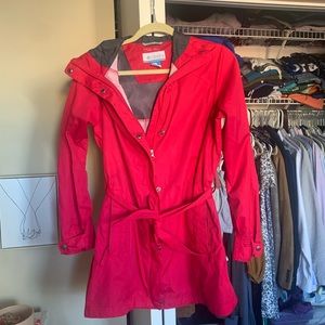 Columbia trench rain jacket. Size Small